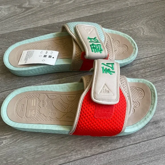 🈵🈲 Pharrell Williams x Nigo x HU Adidas Friendship Pack Slides - Picture 1 of 4
